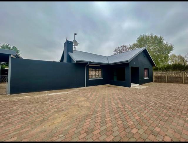 3 BEDROOM HOUSE FOR SALE IN VANDERBIJLPARK CW 6